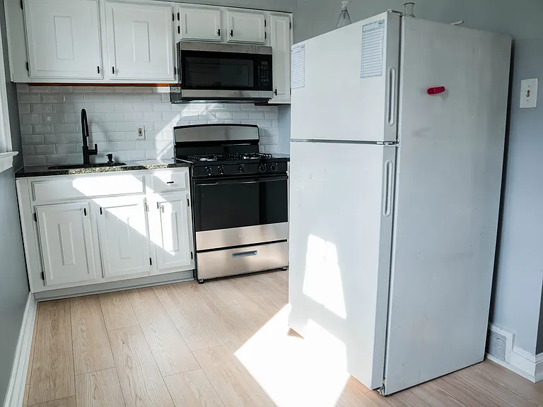 1189 Dermond Rd #1B — Photo 5