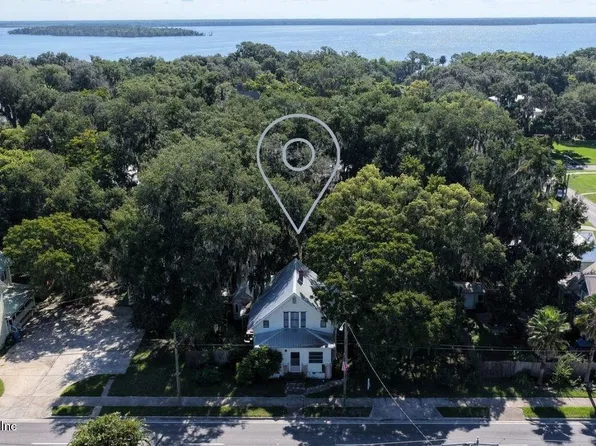 216 N SUMMIT Street, Crescent City, FL 32112
