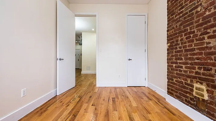 Rented by Nooklyn NYC LLC | media 42