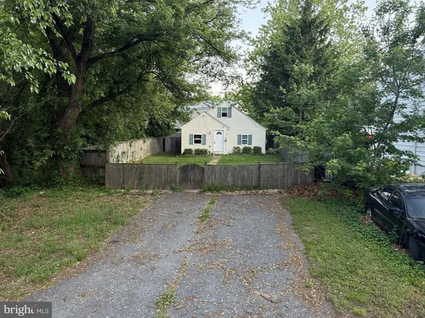215 Sycamore Rd, Baltimore, MD 21226
