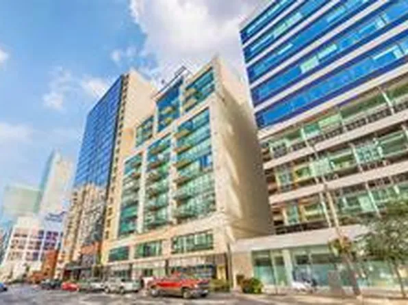 263 Wellington St W, Toronto, ON