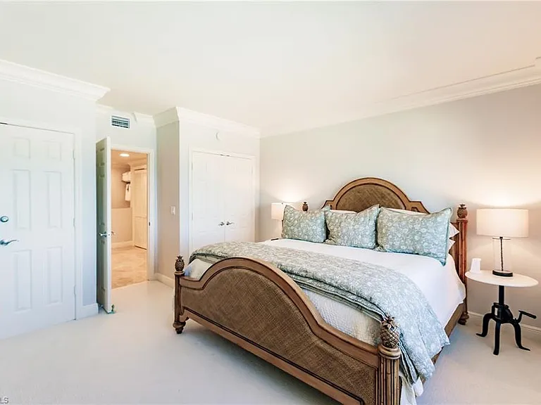 2885 Gulf Shore Blvd N #302 — Photo 22