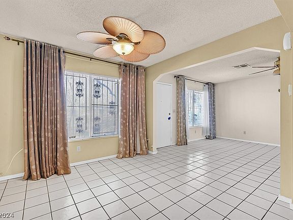 5th image of 4713 Greencreek Dr