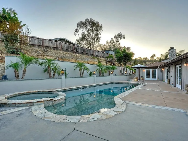 125 Hummingbird Hl — Photo 25
