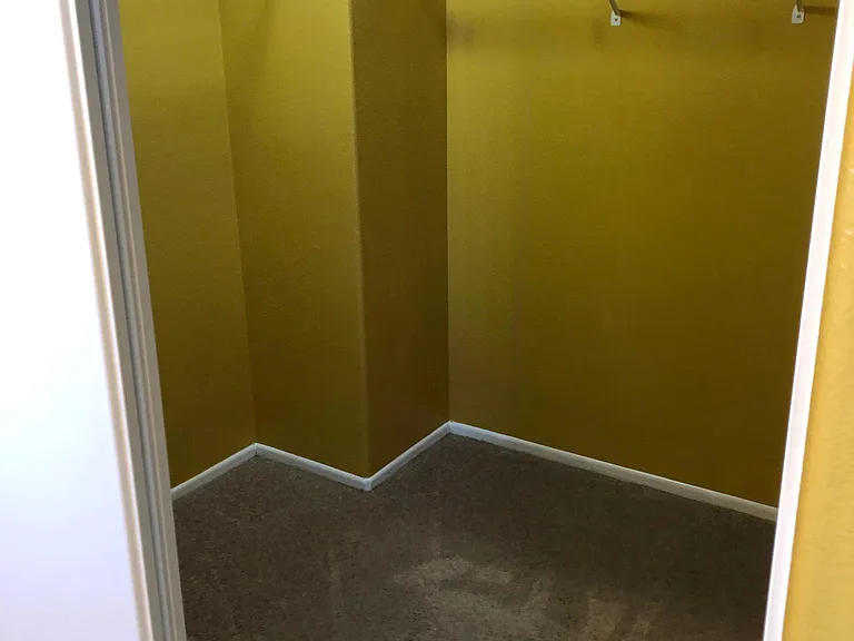 27162 Swift St — Photo 24