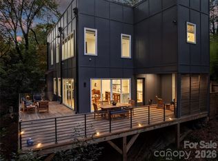 7223 Terrace Dr, Charlotte, NC 28211