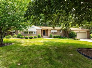 2808 26th St, Moline, IL 61265