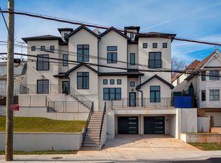 3941 Hylan Blvd, Staten Island, NY 10308