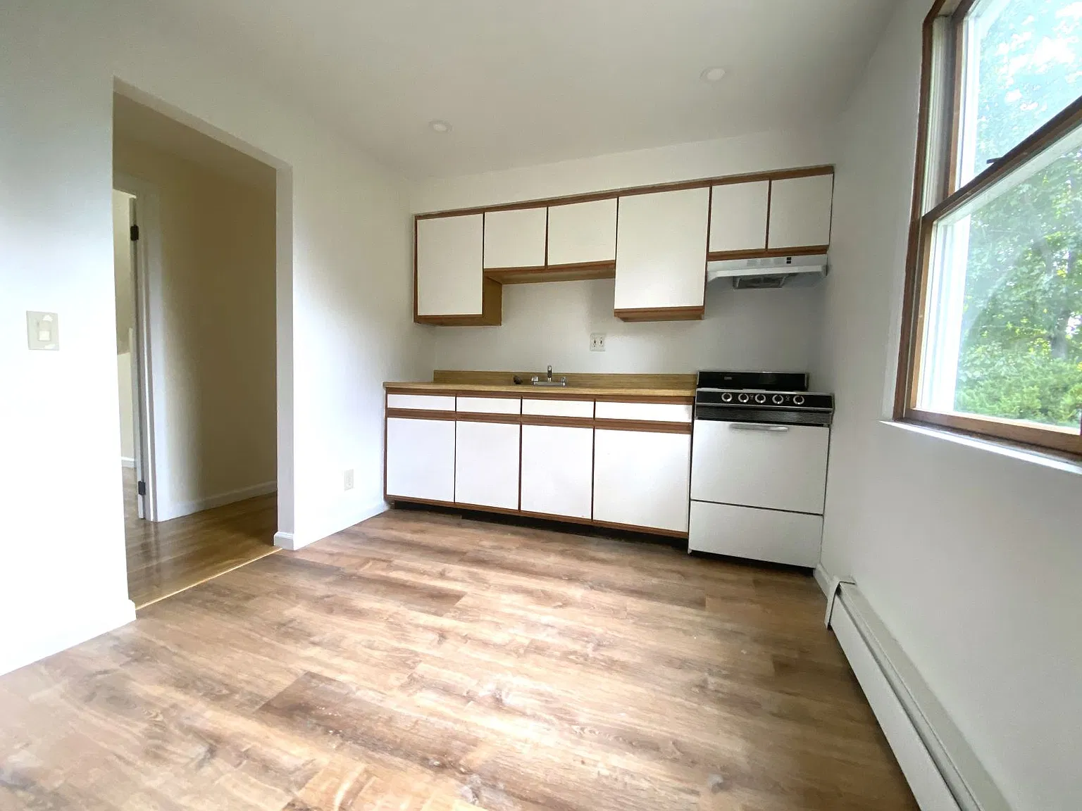 1 bed, $2,400 — Photo 3