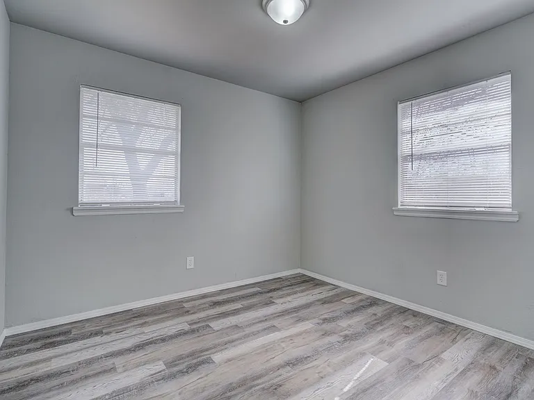 1200 McDonald Dr — Photo 12