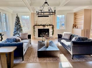 12 Daley Rd, Hingham, MA 02043