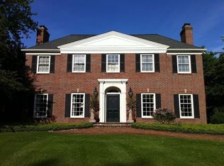 7560 N River Rd, River Hills, WI 53217