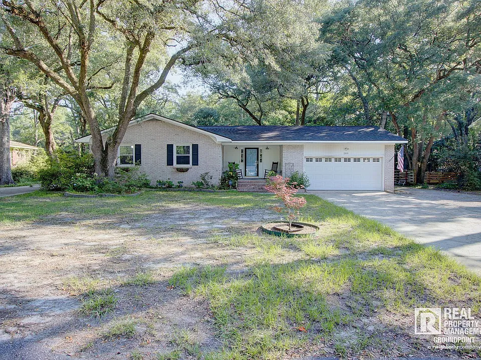 209 Chucker Dr