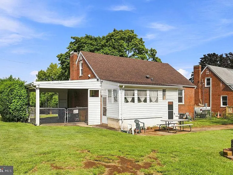 407 Manassas Ave — Photo 43