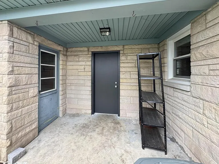 432 Kentucky Ave — Photo 2