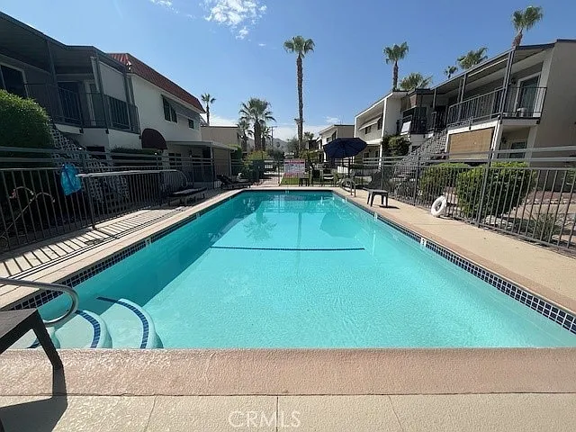 2 bed, 1050 sqft, $2,095 — Photo 2
