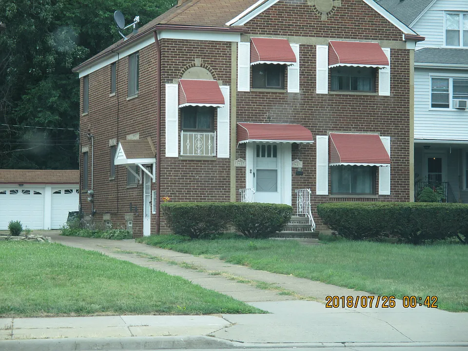 House picture from street
