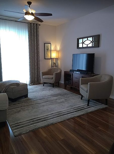 1st image of 2325 Hampstead Ave