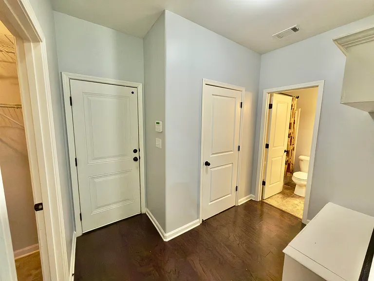 570 Winding Valley Cv — Photo 15