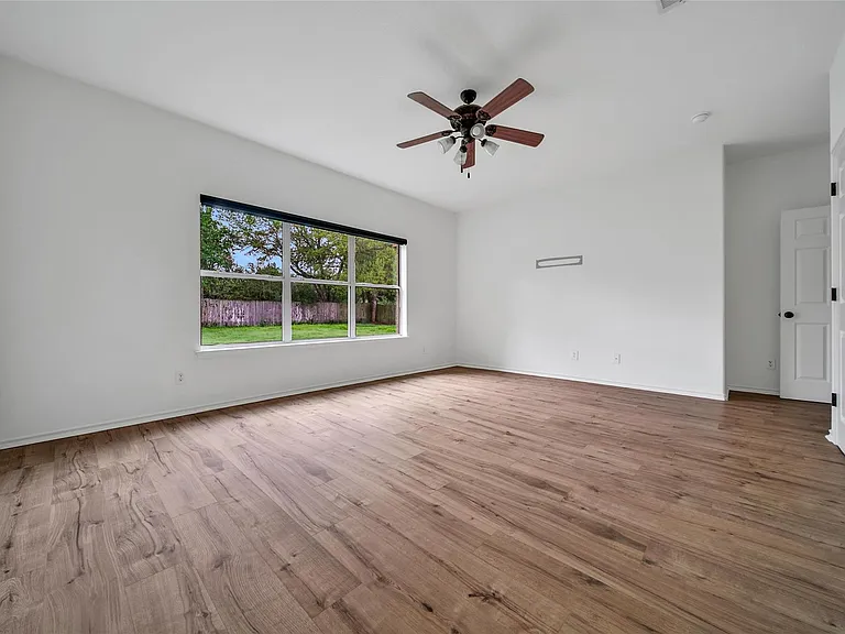 15575 Kitty Hawk Dr — Photo 23