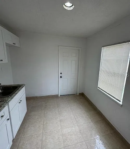 1238 Herschell St — Photo 4