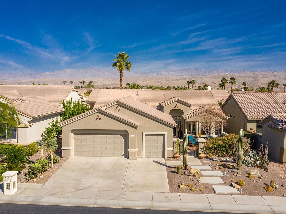 1st image of 78658 Kentia Palm Dr