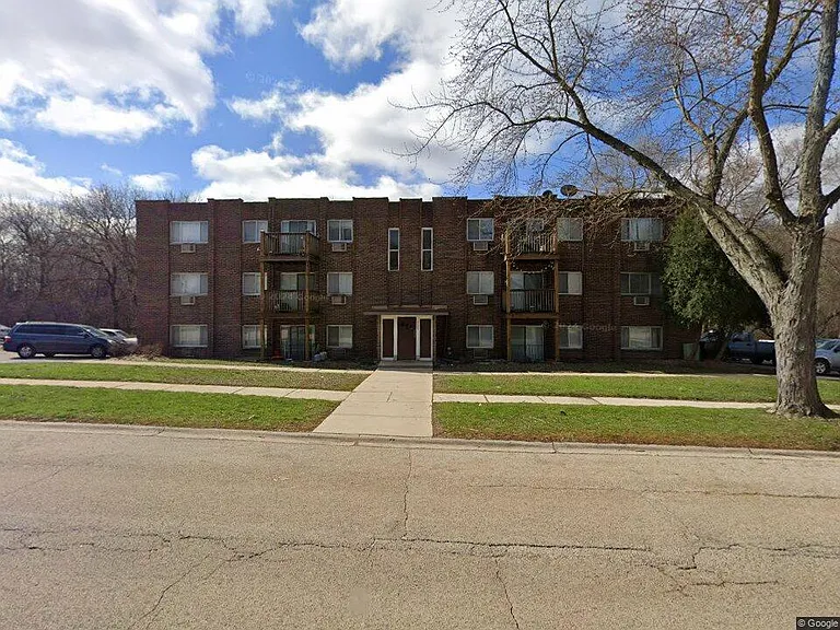 729 Strom Dr #2B — Photo 1