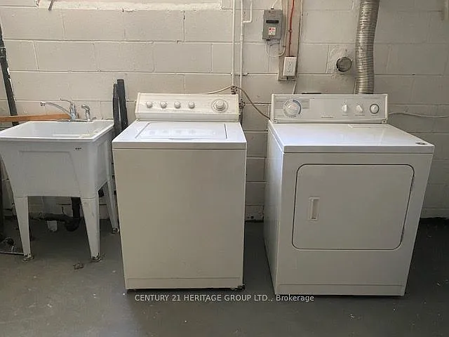 219 Harris Ave #BASEMENT — Photo 23