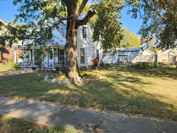 240 Hubbard St W, Carthage, SD 57323