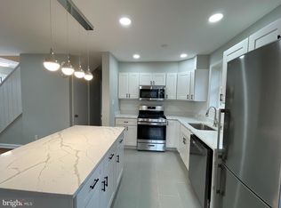 6909 40th Ave, Hyattsville, MD 20782