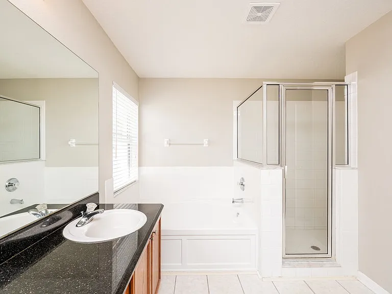 12019 Butler Woods Cir — Photo 12