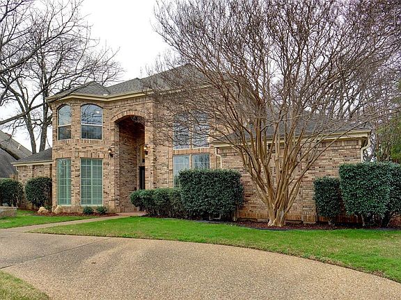 2nd image of 4103 Oxford Ct