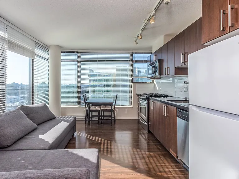 1068 Broadway W #1503 — Photo 8