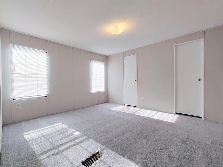 504 Sunshine Dr — Photo 5