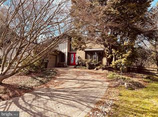 3112 Fox Den Ln, Oakton, VA 22124