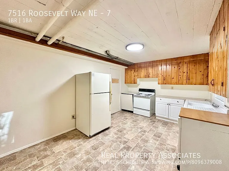 7516 Roosevelt Way NE #7 — Photo 12