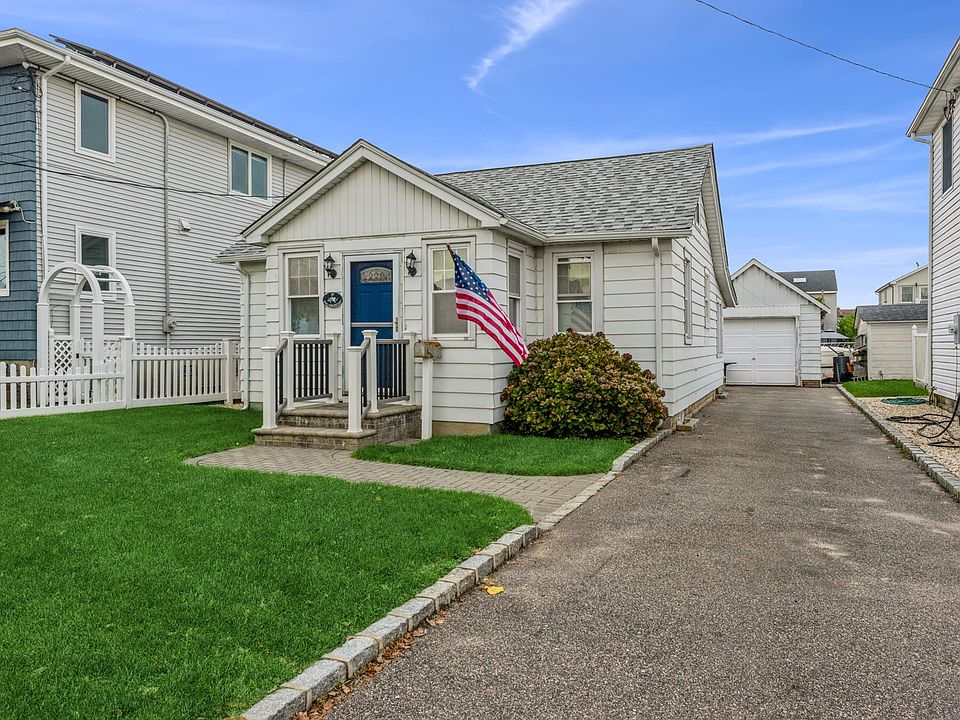 1st image of 37 Forest Ave