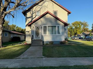 132 3rd Ave SE, Mayville, ND 58257