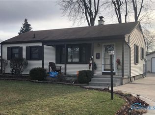 1366 Junior Dr, Maumee, OH 43537