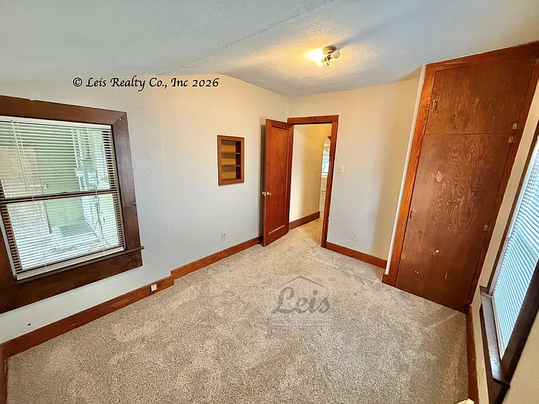 417 N West St — Photo 6