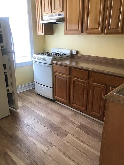 1st image of 2810 Harway Ave APT 3
