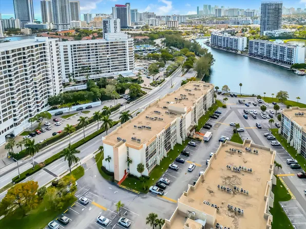 501 Three Islands Boulevard #507, Hallandale Beach, FL 33009