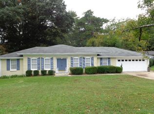 1044 Rays Rd, Stone Mountain, GA 30083