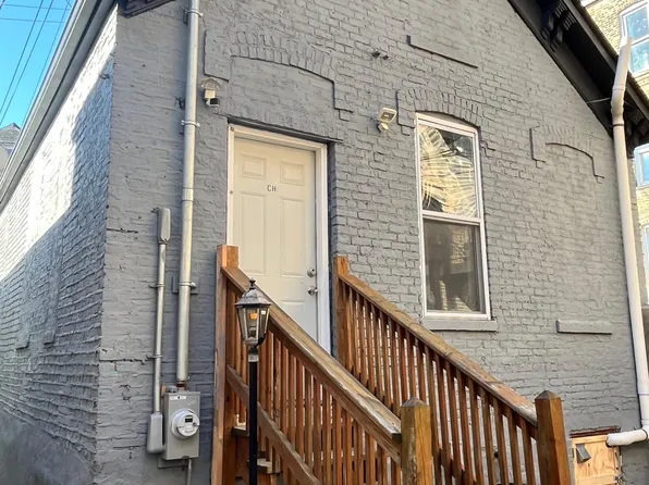 1523 W 18th St, Chicago, IL 60608