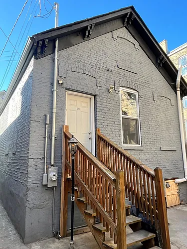 1523 W 18th St #COACH HOUSE Photo 1 1523 W 18th St #COACH HOUSE Photo 1