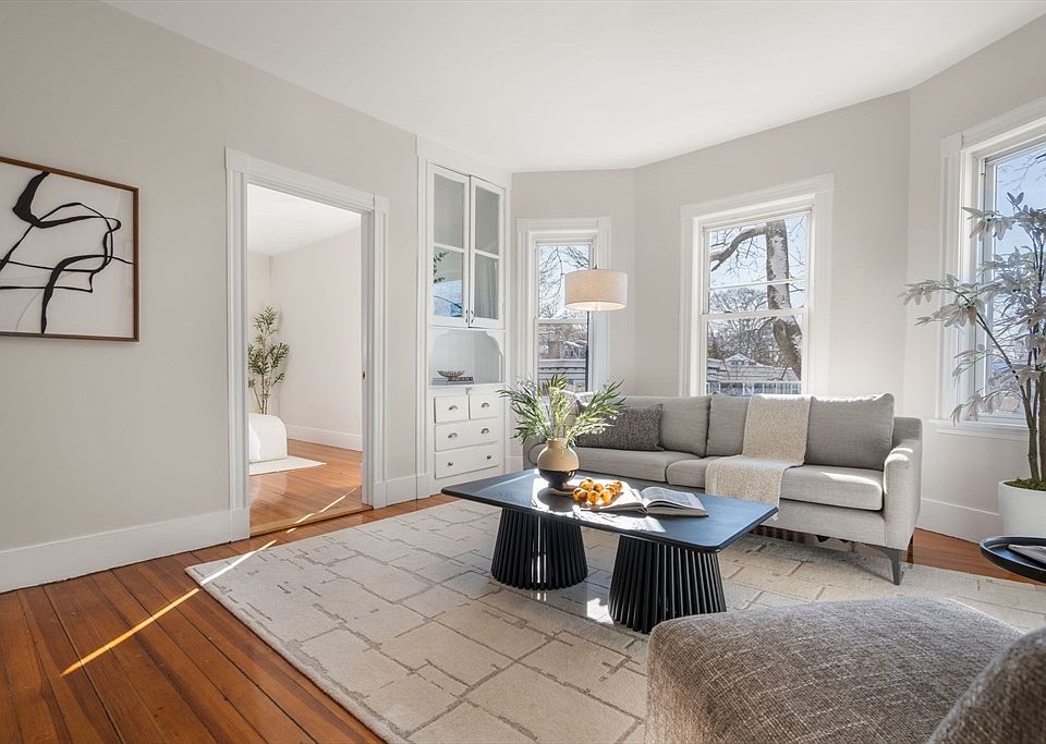 1st image of 14 Forest Hills St #3