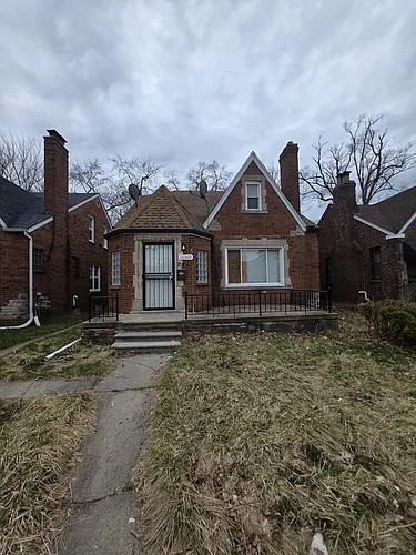 16609 Mansfield St Photo 1