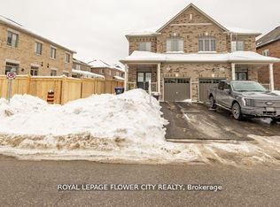 13 Ferragine Cres, Bradford West Gwillimbury, ON