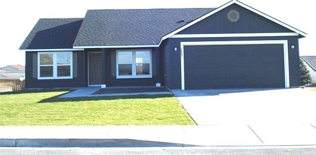 1st image of 2582 Hickory Dr