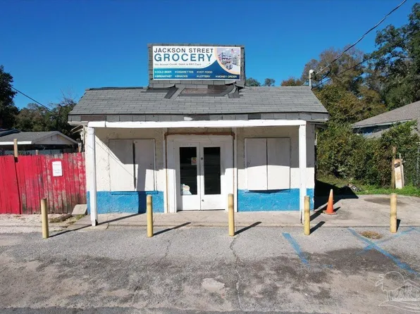 3704 W Jackson St, Pensacola, FL 32505